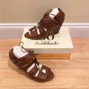 NIB Daniblack Brown Leather Wedges In Sz 10
